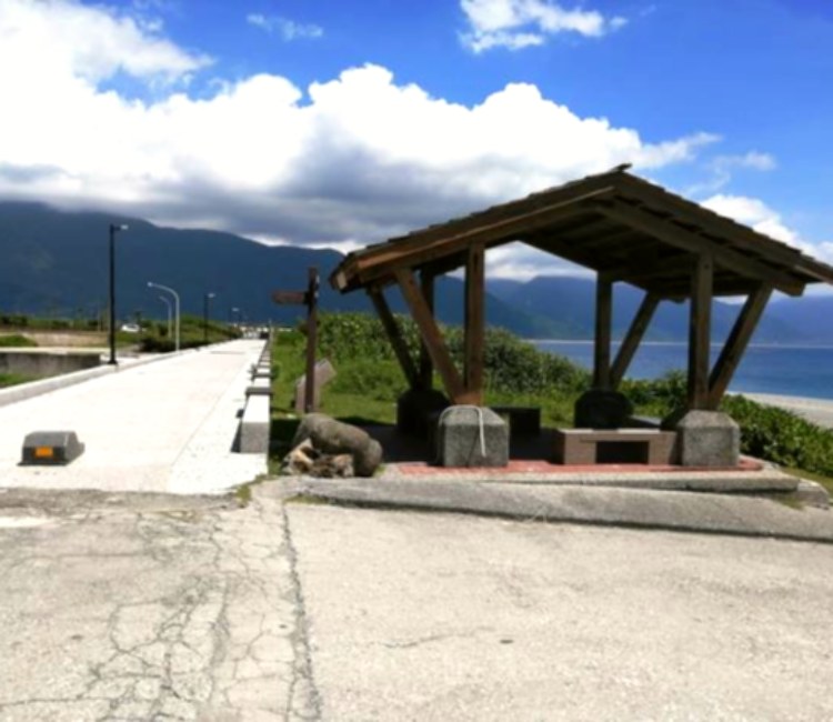 奇萊鼻燈塔